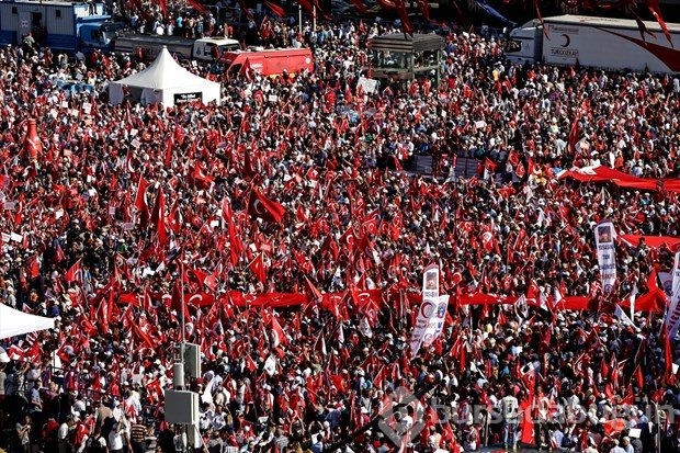 "Cumhuriyet ve Demokrasi Mitingi"