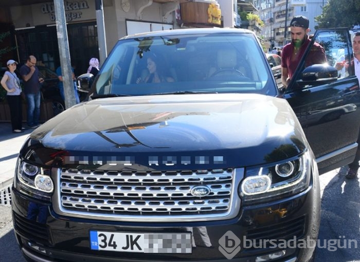 İdo Tatlıses sevgilisi ile Bebek'te görüntülendi