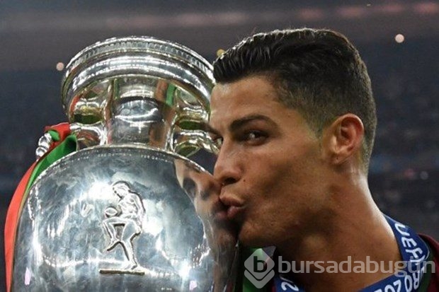 Ronaldo parasını nasıl harcıyor?