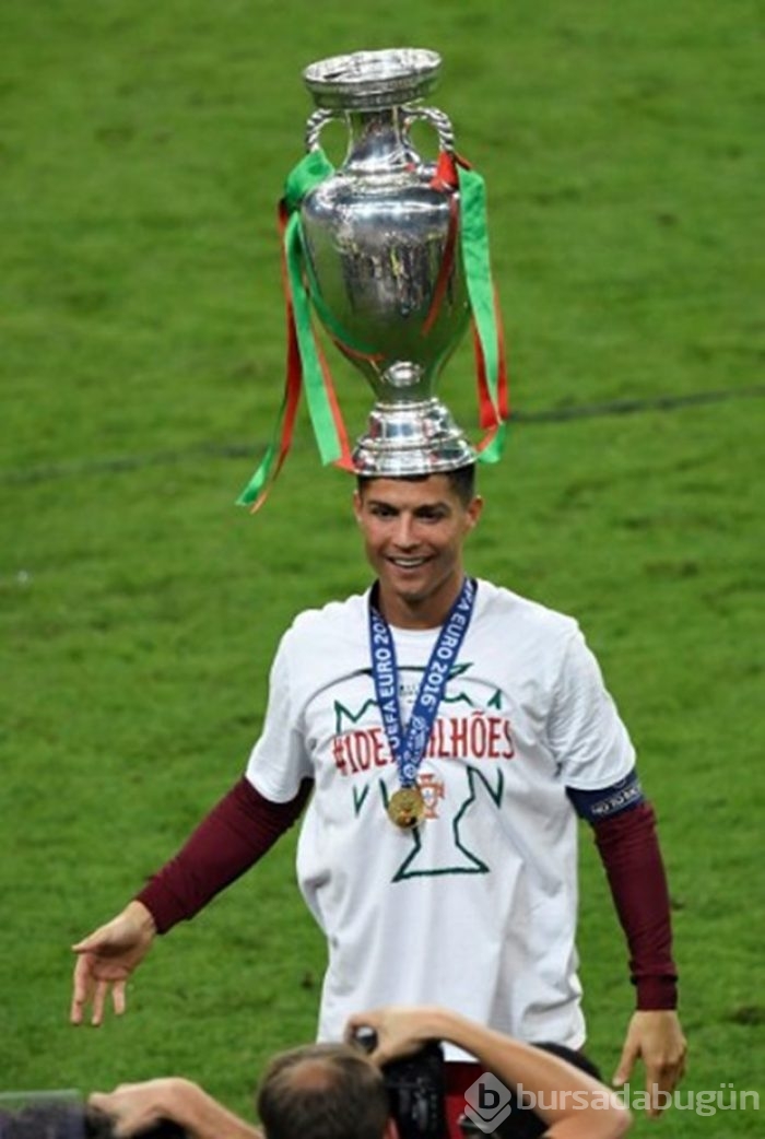 Ronaldo parasını nasıl harcıyor?