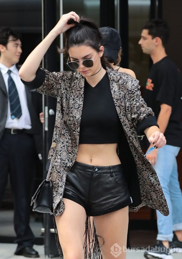 Gigi Hadid ve Kendall Jenner'dan festival stili