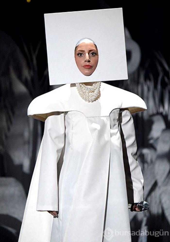 Lady Gaga'nın giydiği en çılgın kıyafetler