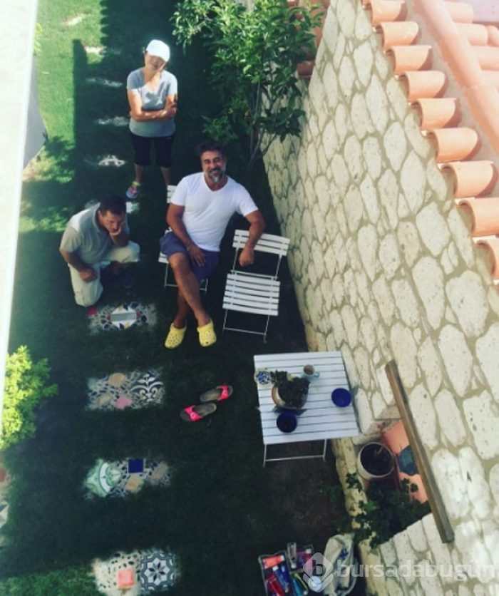 Tatillerini bu villada geçiriyorlar
