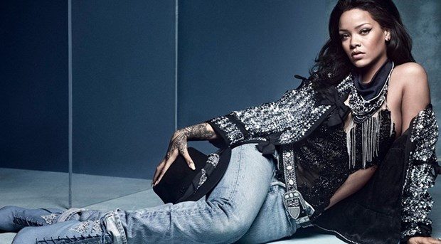 Lopez, Rihanna'nın izinden gidiyor