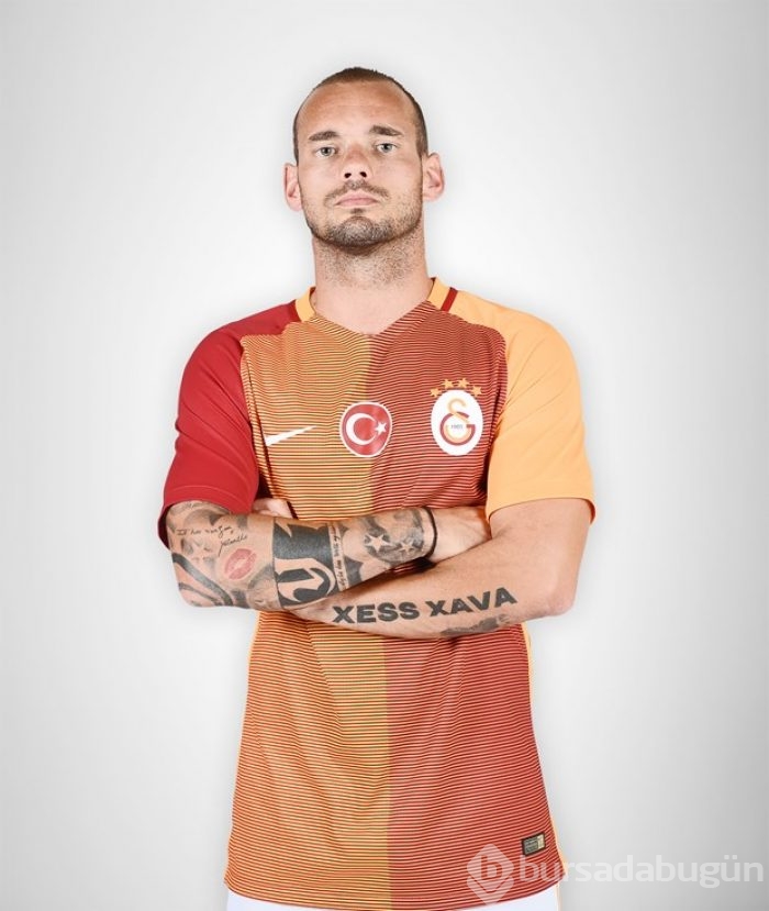 Galatasaray'ın yeni sezon formaları tanıtıldı!