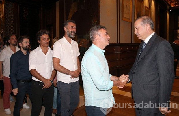 Cumhurbaşkanı ünlüleri kabul etti
