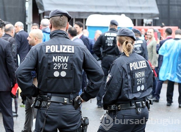 Köln'de darbe protestosu yapıldı