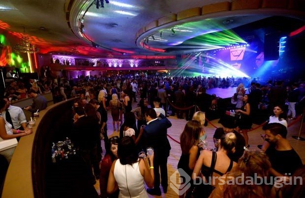 'En seksi 100 kişi' partisi!