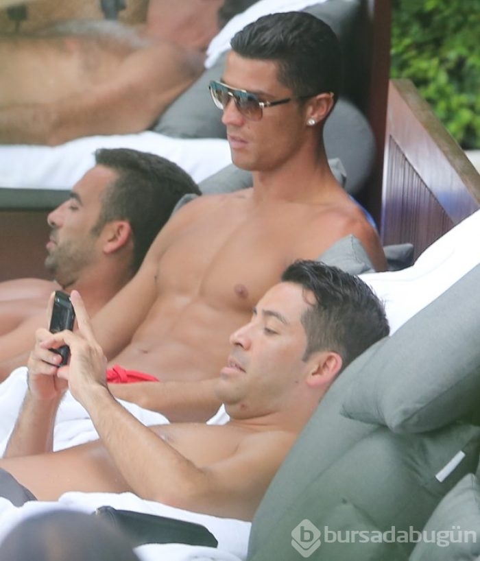 Ojeli Ronaldo dikkat çekti