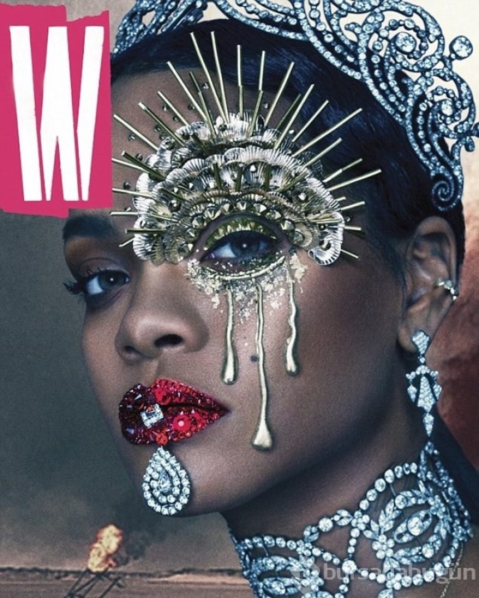 Rihanna objektif karşısına geçti