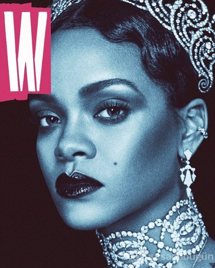 Rihanna objektif karşısına geçti