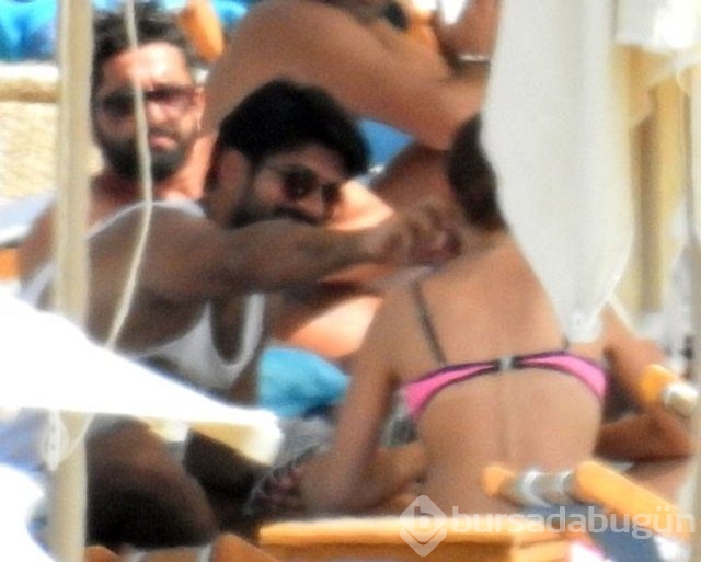 Burak Özçivit ve Fahriye Evcen tatilde!