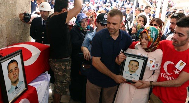 Şehit polis memuru son yolculuğuna uğurlandı