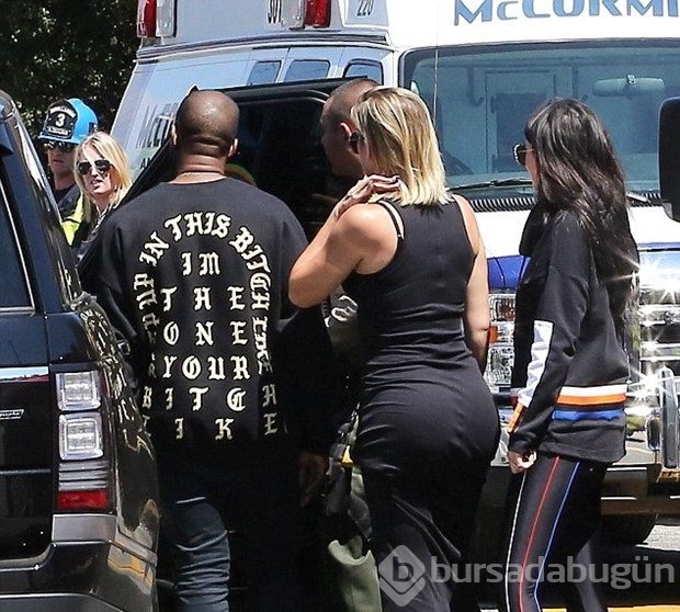 Kim Kardashian'ın annesi trafik kazası geçirdi!