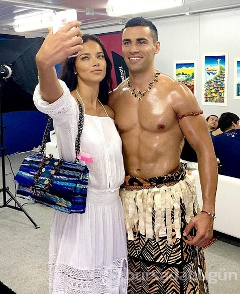 Adriana'dan selfie