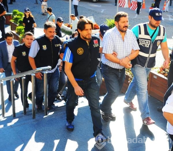 Eski Bursa Valisi Şahabettin Harput ve FETÖ'cü işadamları adliyeye sevk edildi!	