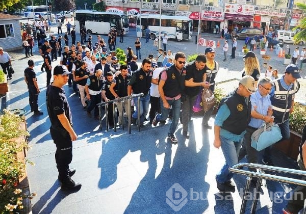 Eski Bursa Valisi Şahabettin Harput ve FETÖ'cü işadamları adliyeye sevk edildi!	