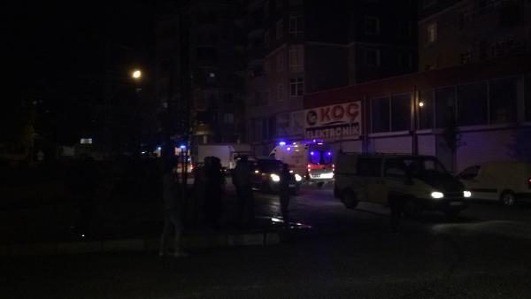 Van'da polis merkezine bombalı araçla saldırı: 3 ölü, 40 yaralı 