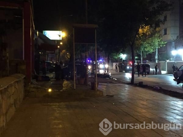 Van'da polis merkezine bombalı araçla saldırı: 3 ölü, 40 yaralı 