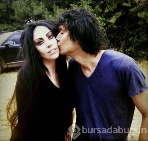 Lady Gaga yine olay oldu