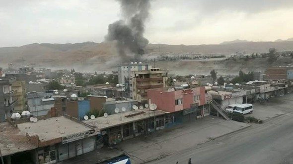 Cizre'de Emniyet Müdürlüğü'ne bombalı saldırı
