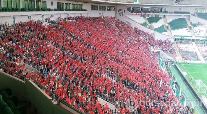 Bursaspor-Medipol Başakşehir maçından kareler...