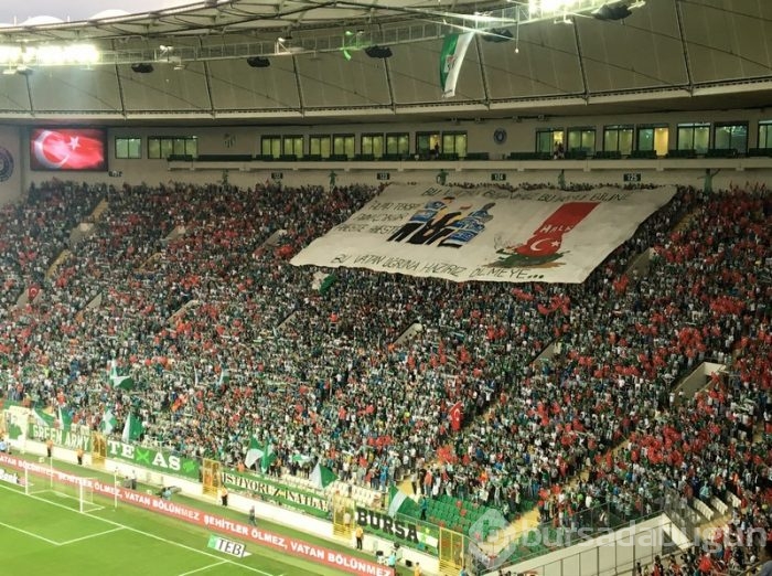 Bursaspor-Medipol Başakşehir maçından kareler...