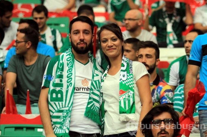 Bursaspor-Medipol Başakşehir maçından kareler...