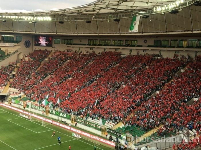 Bursaspor-Medipol Başakşehir maçından kareler...