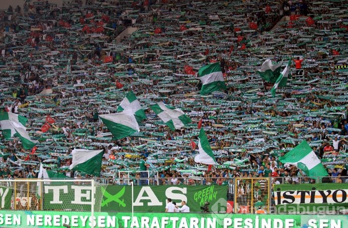 Bursaspor-Medipol Başakşehir maçından kareler...