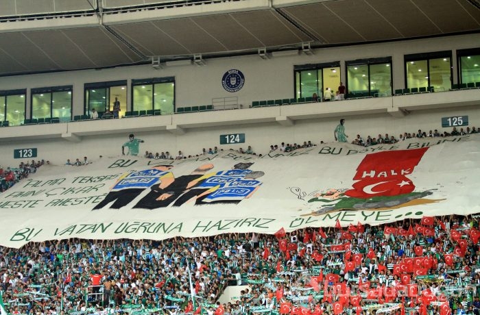 Bursaspor-Medipol Başakşehir maçından kareler...