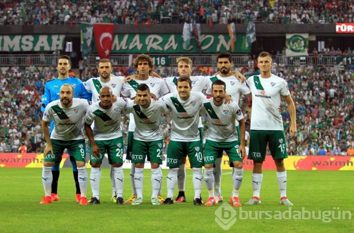 Bursaspor-Medipol Başakşehir maçından kareler...