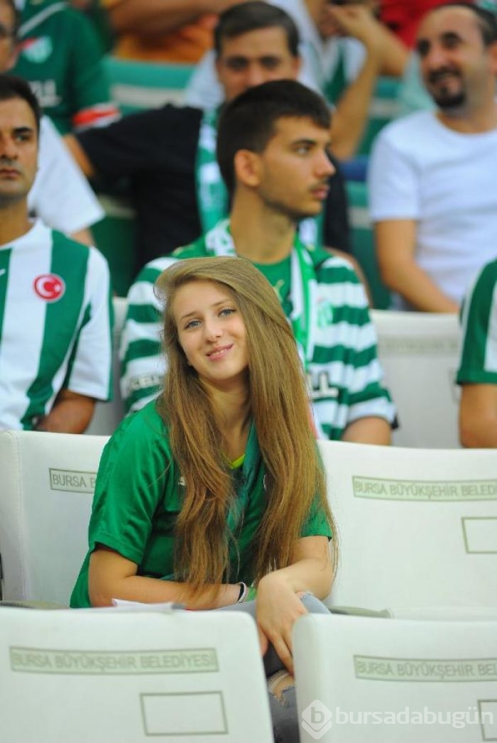 Bursaspor-Medipol Başakşehir maçından kareler...