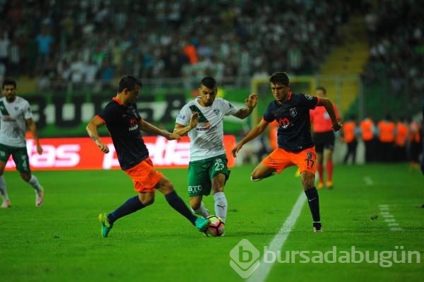 Bursaspor-Medipol Başakşehir maçından kareler...