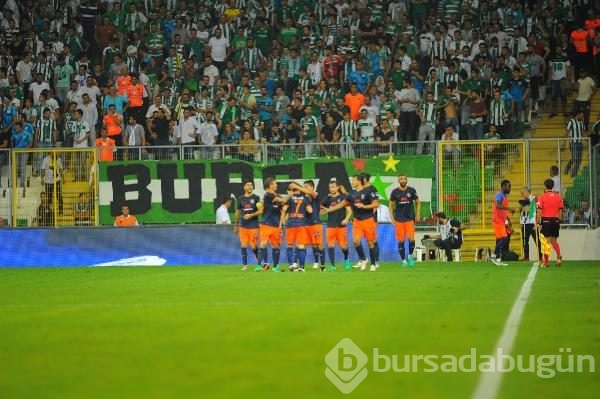Bursaspor-Medipol Başakşehir maçından kareler...