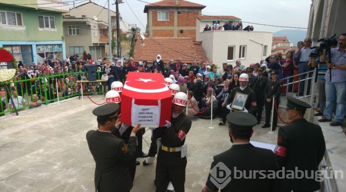 Binlerce Bursalı şehidini uğurladı