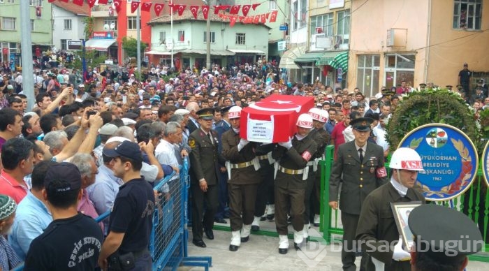 Binlerce Bursalı şehidini uğurladı