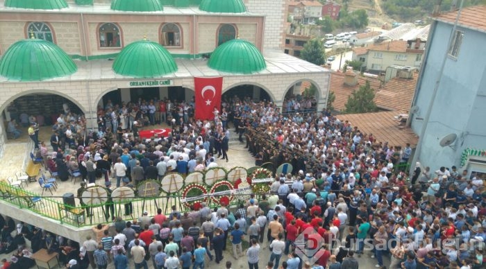 Binlerce Bursalı şehidini uğurladı