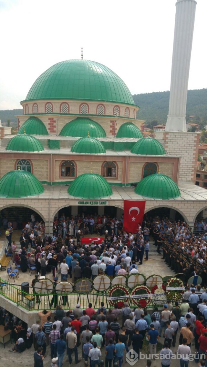 Binlerce Bursalı şehidini uğurladı