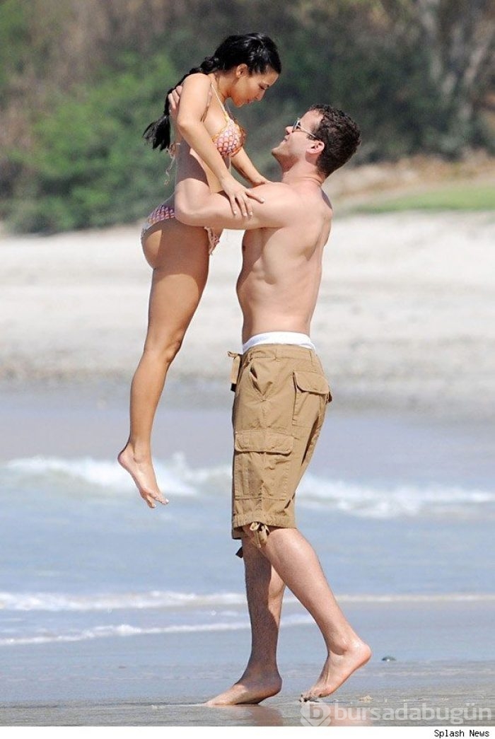 Kim Kardashian'dan yeni stil!