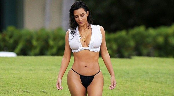 Kim Kardashian'dan yeni stil!
