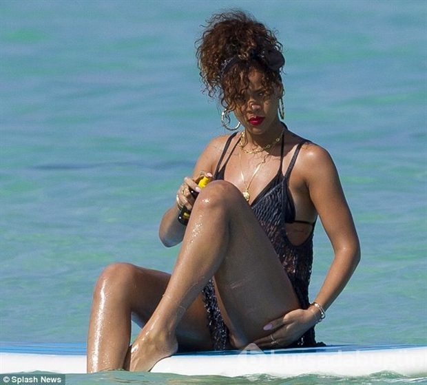 Rihanna kraliçe oldu