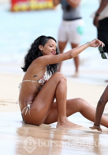 Rihanna kraliçe oldu