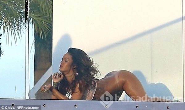 Rihanna'dan bebek provası
