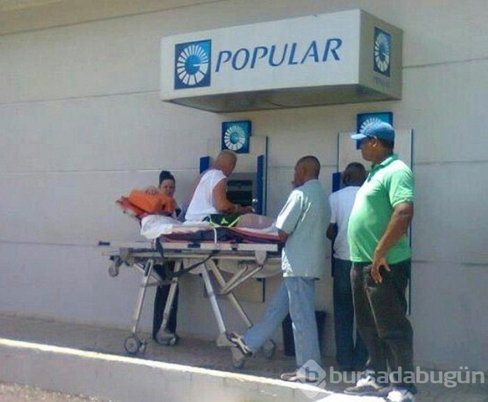 Tüm dünyadan birbirinden fantastik ATM'den para çekme enstantaneleri