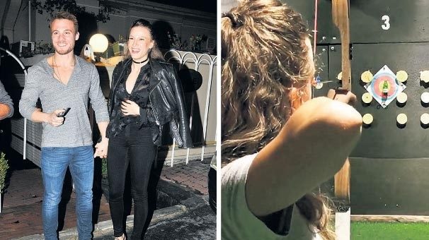 Serenay Sarıkaya ile Kerem Bürsin'den sosyal medya açıklaması