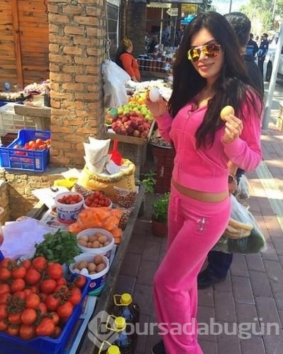 O lafa dayanamayıp evi terk etti
