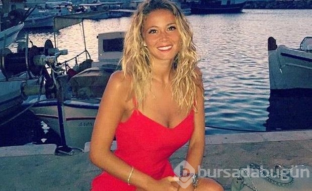 Ünlü spikerin çıplak görüntüleri internete düştü!