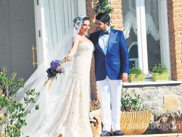 Ebru Yaşar'dan bebek müjdesi