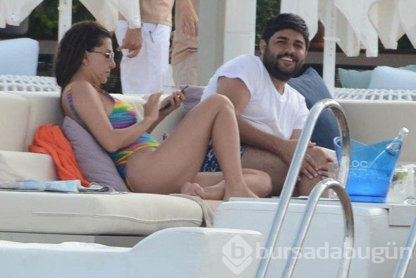Ebru Yaşar'dan bebek müjdesi
